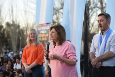 Patricia Bullrich en el Parque Benegas de Godoy Cruz. A su lado, Hebe Casado y Luis Petri Foto: Maximiliano Ríos/MDZ