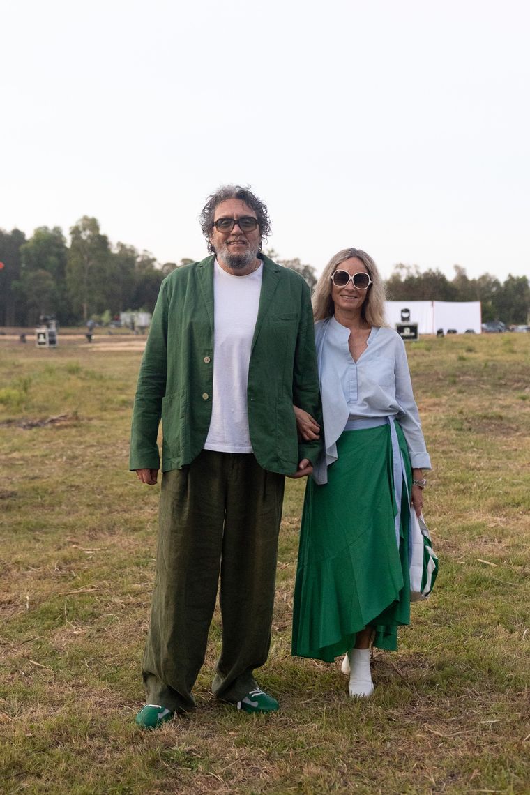 Ramiro Agulla y Delfina Maiztegui. Ramiro Agulla y Delfina Maiztegui.