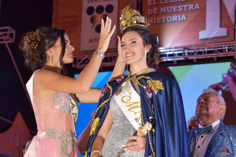 Julieta Crespi es la nueva reina de Maipú.