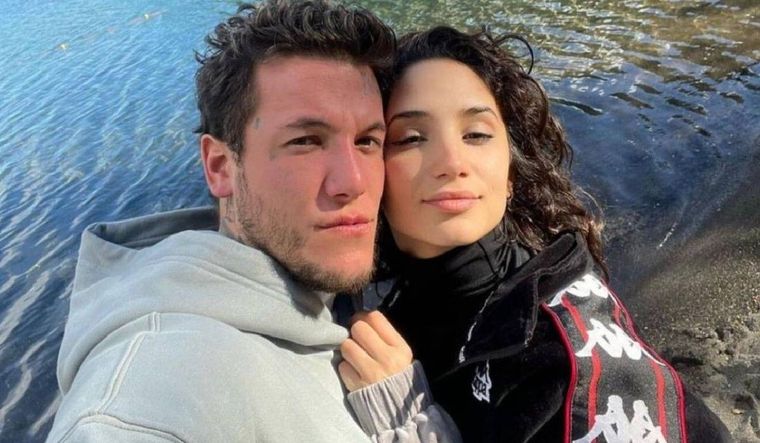 La joven reveló que el influencer le enviaba mensajes a la China Suárez. La joven reveló que el influencer le enviaba mensajes a la China Suárez.