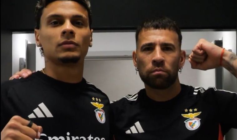 Richard Ríos y Nicolás Otamendi pasaron de ser enemigos a ser compañeros en Benfica. Foto: captura de TV.&nbsp;