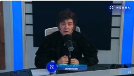 El presidente Javier Milei salió fuerte a alertar sobre los riesgos que corre la estabilidad cambiaria si avanzas leyes en el Congreso que afecten el equilibrio fiscal. El presidente Javier Milei salió fuerte a alertar sobre los riesgos que corre la estabilidad cambiaria si avanzas leyes en el Congreso que afecten el equilibrio fiscal.