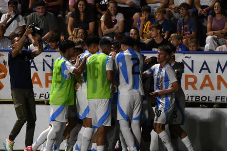 La Sub 20 de Argentina superó 2-0 a Valencia en la final. La Sub 20 de Argentina superó 2-0 a Valencia en la final.