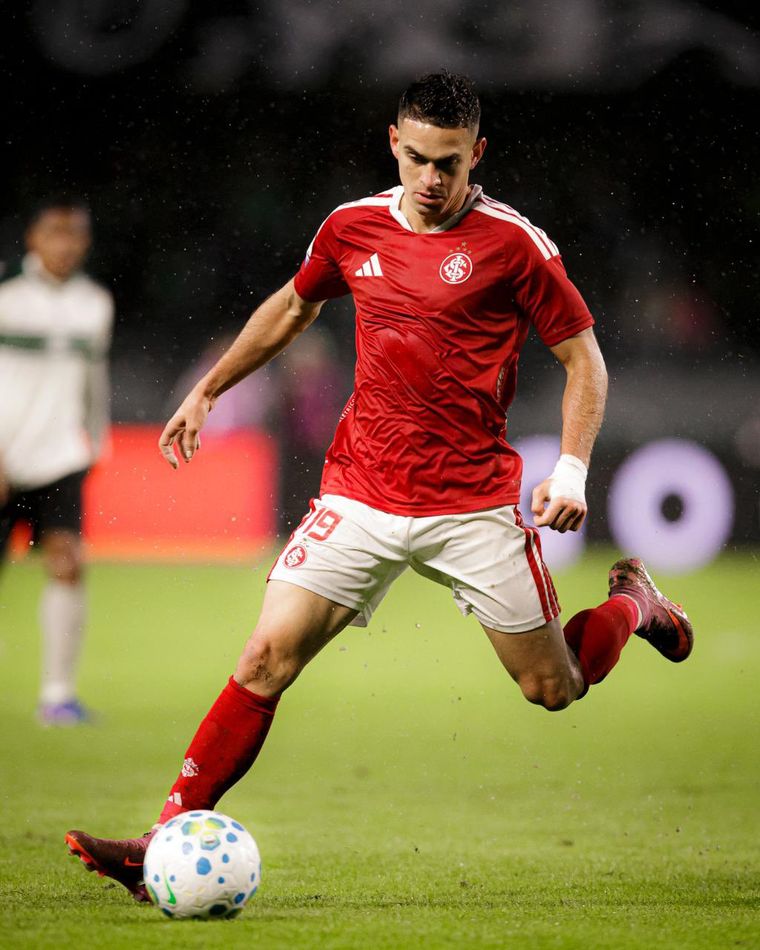 Borré juega en Inter de Porto Alegre desde 2024. Borré juega en Inter de Porto Alegre desde 2024.