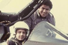 Alferez Guillermo Dellepiane y probablemente uno desus mecánicos