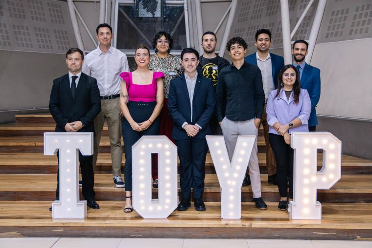 10 jóvenes mendocinos destacados fueron premiados en un evento celebrado en el Espacio Cultural Julio LeParc Foto: Santiago Tagua / MDZ