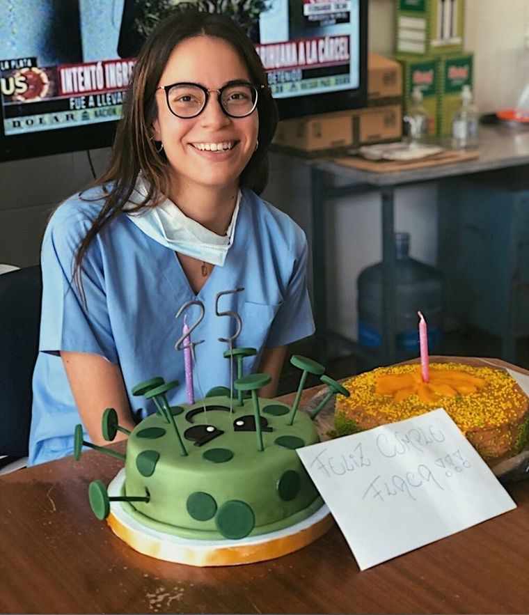 Hace pocos días atrás, la médica celebró su cumpleaños en el hospital donde la agredieron
