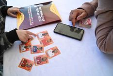 Los fanáticos siguen coleccionando el álbum a pesar de haber terminado el campeonato Los fanáticos siguen coleccionando el álbum a pesar de haber terminado el campeonato