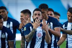 Talleres lidera el campeonato. Foto: @CATalleresdecba Talleres lidera el campeonato. Foto: @CATalleresdecba