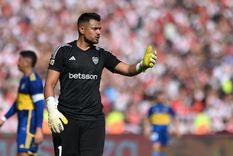 Chiquito Romero, tras su salida de Boca, iniciará una nueva etapa en Argentinos Juniors y ya fue habilitado por la AFA para jugar el Clausura y la Copa Argentina. Foto: EFE Chiquito Romero, tras su salida de Boca, iniciará una nueva etapa en Argentinos Juniors y ya fue habilitado por la AFA para jugar el Clausura y la Copa Argentina. Foto: EFE