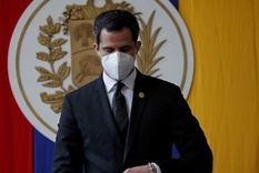 El equipo de Juan Guaidó dijo en un comunicado que el opositor suma en inhabilitaciones más de 60 años de sentencias sin valor práctico. Foto: Reuters