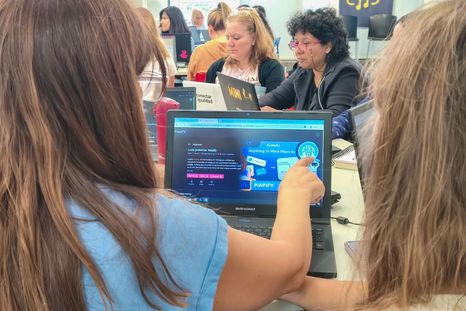 La DGE capacitará a estudiantes de la secundaria en IA. La DGE capacitará a estudiantes de la secundaria en IA.