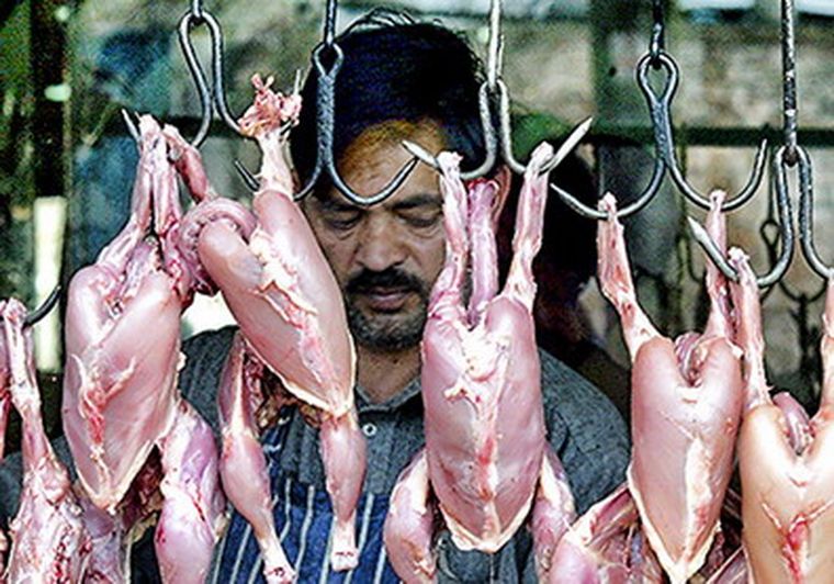 El pollo y otras carnes han subido tres veces su precio en un año.