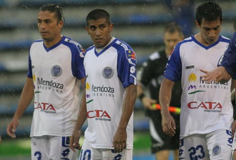 Salomón, Chávez y Rojas se van derrotados de Liniers. Foto: fotobaires