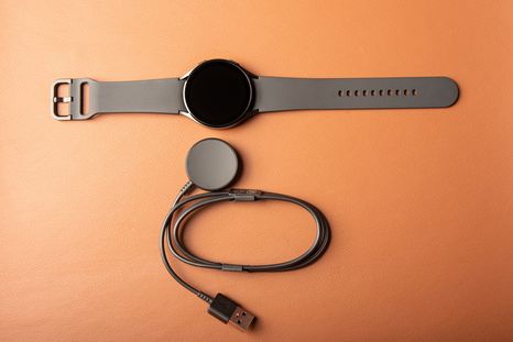 Los futuros modelos de smartwatch de Samsung prometen cambiar la interacción diaria con la inteligencia artificial. Los futuros modelos de smartwatch de Samsung prometen cambiar la interacción diaria con la inteligencia artificial.