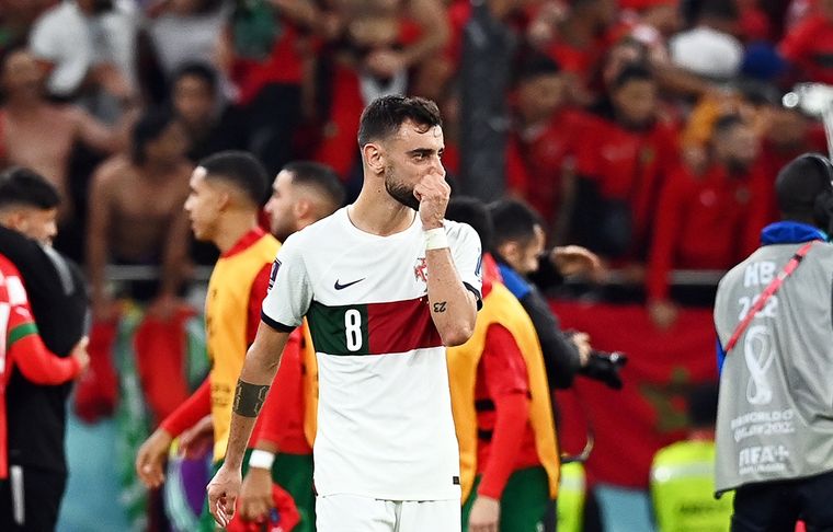 El palito de Bruno Fernandes a Cristiano Ronaldo tras la expulsión ante Irlanda.