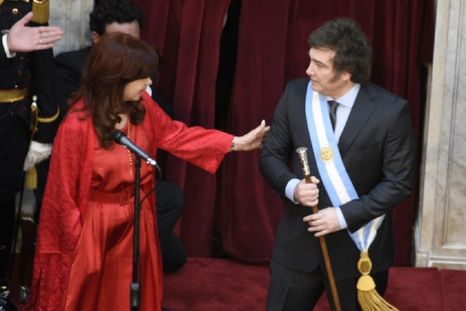 Javier Milei apuntó contra Cristina Kirchner al presentar la reforma del Banco Central. Foto: Juan Mateo Aberastain/ MDZ Javier Milei apuntó contra Cristina Kirchner al presentar la reforma del Banco Central. Foto: Juan Mateo Aberastain/ MDZ