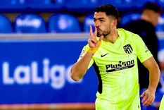 luis suarez marco su gol 500 y salvo nuevamente al atletico sobre la hora