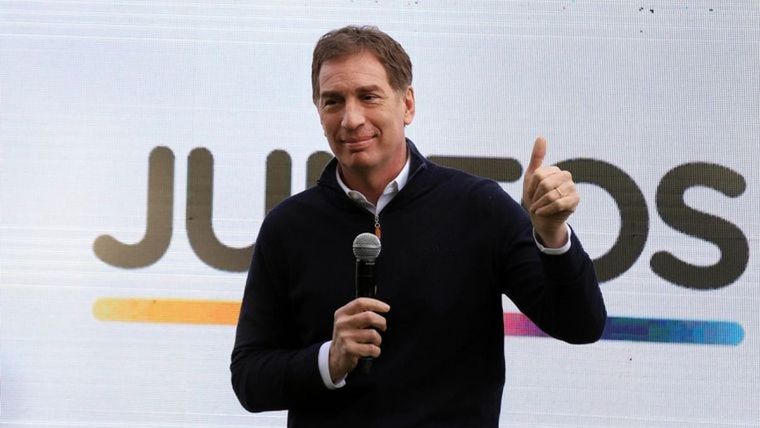 Santilli le sugirió una insólita propuesta a Milei en alusión al lanzamiento de los nuevos billetes