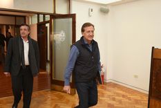 Rodolfo Suarez tiene al día su DDJJ en la Oficina de Ética Pública. También la presentó en la Oficina Anticorrupción. Foto: Maximiliano Ríos/MDZ