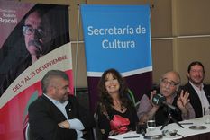 luisa kuliok hablo de su participacion en la apertura de la feria del libro