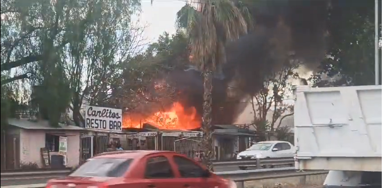 Imágenes del incendio. Foto: captura de video.