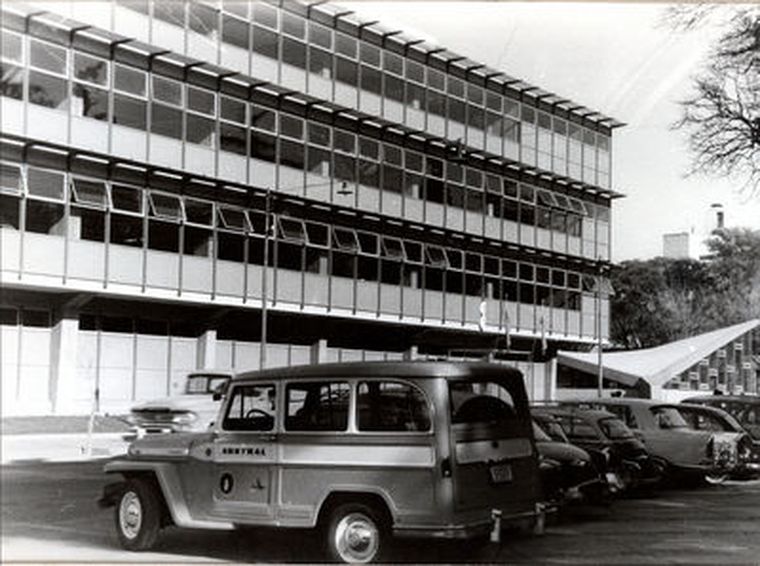 El Normal,el mismo edificio de hoy, pero en 1967. Foto: Web Normal