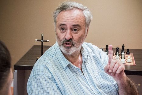 Joaquín De la Torre advierte que Javier Milei no será reelecto porque mandó al fondo a quienes lo llevaron al poder. Joaquín De la Torre advierte que Javier Milei no será reelecto porque mandó al fondo a quienes lo llevaron al poder.