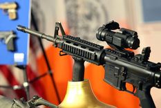 El Gobierno autorizó la compra de fusiles automáticos bajo ciertas condiciones.
