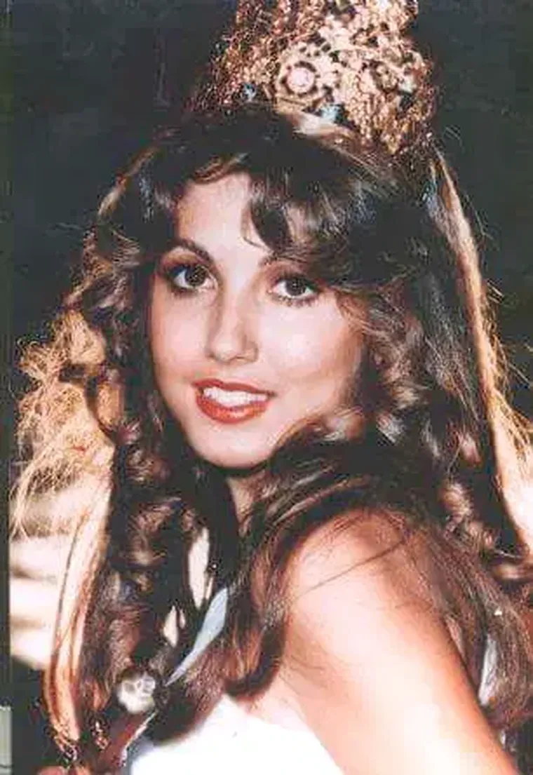 Nuri Nilda Aro de Rivadavia fue Reina Nacional de la Vendimia de 1983. Nuri Nilda Aro de Rivadavia fue Reina Nacional de la Vendimia de 1983.