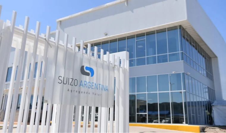 En el primer semestre de Milei, Suizo Argentina concentró más de la mitad de las compras de medicamentos en la Andis.