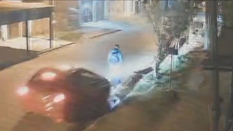 la banda del auto rojo