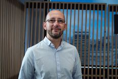 Matías Mute fundó Promociones Aéreas hace 15 años y al día de hoy publican 450 ofertas anuales en materia turística. Foto: Analía Melnik/MDZ