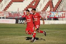 Huracán las Heras venció a Palmira y quedó a tiro del campeonato. Foto: Prensa HLH