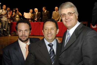 MDZol | Vicente Russo (de anteojos), cuestionado. Foto: Nacho Gaffuri / MDZ