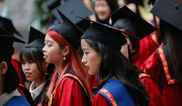Los jóvenes de China no se casan y no tienen muchos hijos. Foto: Efe.