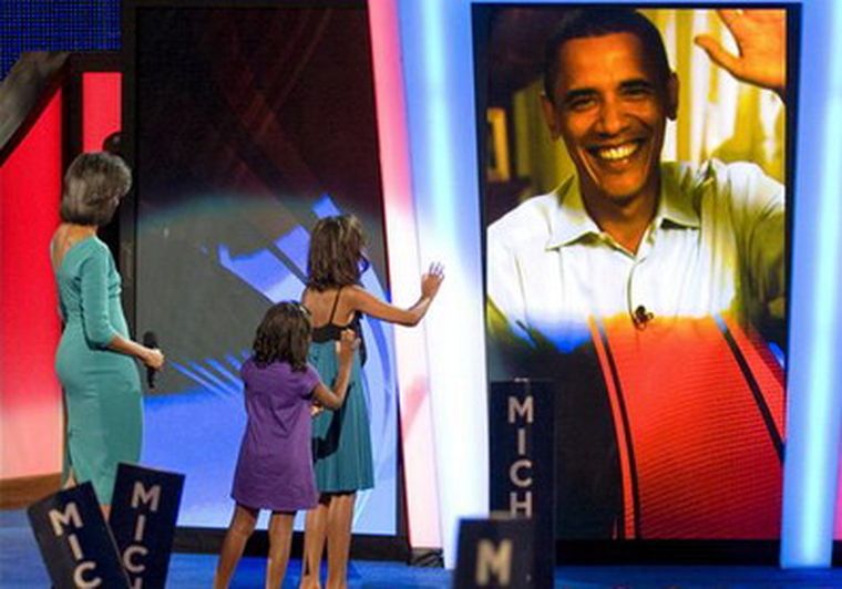 Obama, en pantalla gigante. Foto: Efe