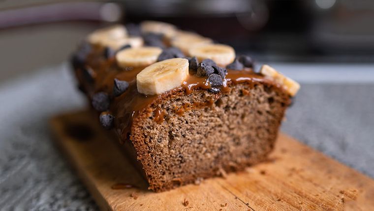 Receta fácil de budín de banana y nueces para que te salga súper rico. Receta fácil de budín de banana y nueces para que te salga súper rico.