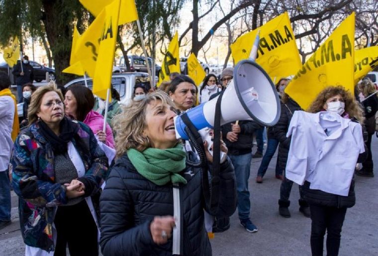 Foto: Twitter Ampros Mendoza