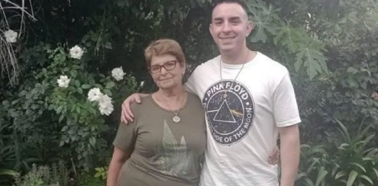 La mujer asesinada y su nieto, el acusado Foto: NA