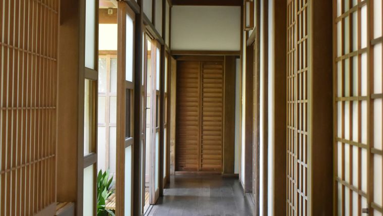 La madera y los materiales naturales volvieron a ocupar un lugar central en las viviendas japonesas de 2026.