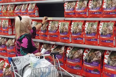 MDZol | El relevamiento de los almaceneros arrojó que una familia necesitó en diciembre $347.810 para acceder a la Canasta Básica Alimentaria y no caer en la indigencia Foto: Rodrigo DAngelo / MDZ