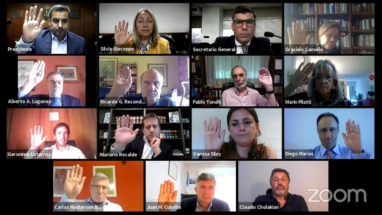 El plenario tomó la decisión de forma unánime.