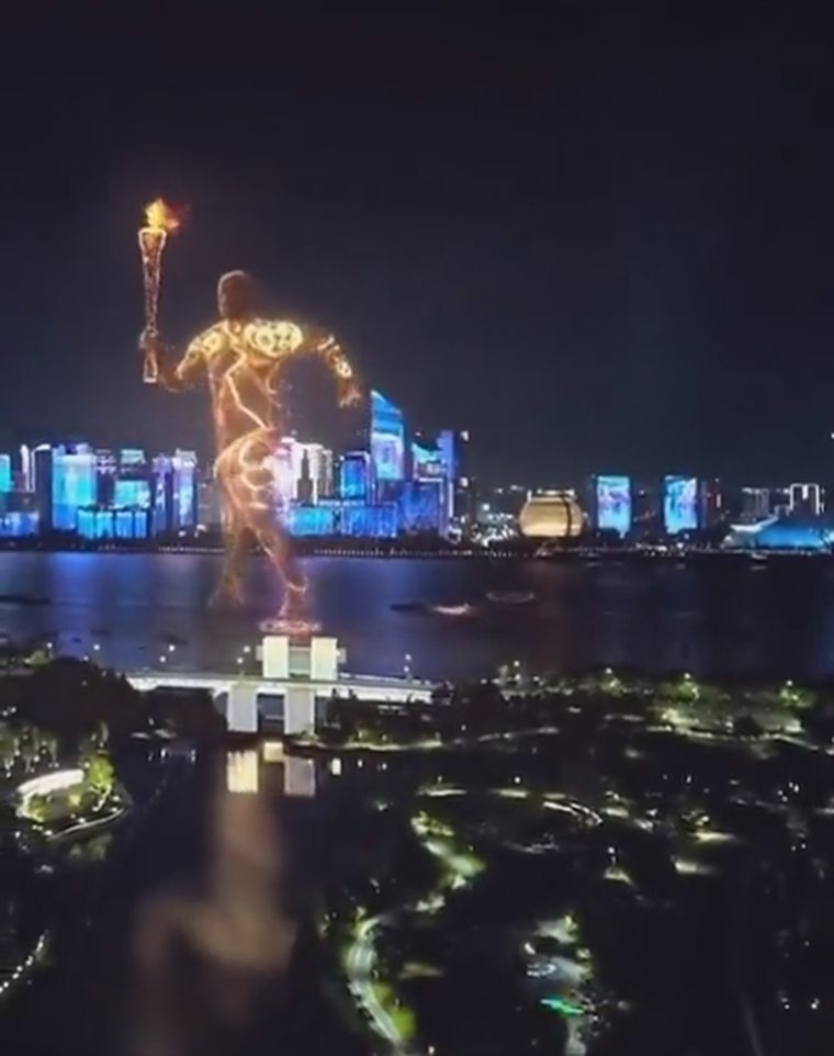 La ceremonia de apertura de los Juegos Asiáticos sorprendió por el uso de la tecnología