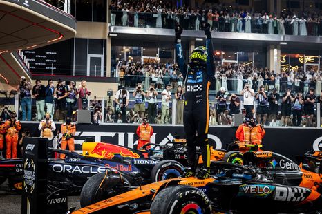 Lando Norris confirmó qué dorsal utilizará en 2026 tras ganar su primer campeonato mundial de F1. Lando Norris confirmó qué dorsal utilizará en 2026 tras ganar su primer campeonato mundial de F1.