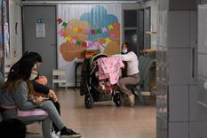 La digitalización de datos permitirá agilizar la atención en la red primaria de atención, según el Gobierno Provincial. Foto: ALF PONCE MERCADO / MDZ