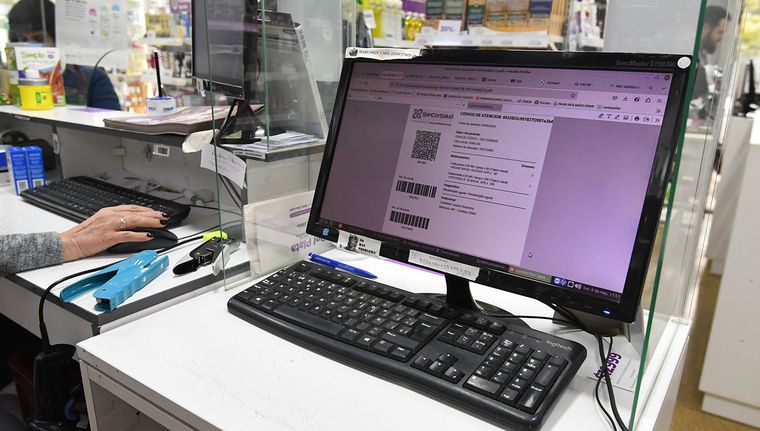 PAMI digitalizó el acceso a medicamentos para agilizar la entrega y optimizar los recursos disponibles. PAMI digitalizó el acceso a medicamentos para agilizar la entrega y optimizar los recursos disponibles.