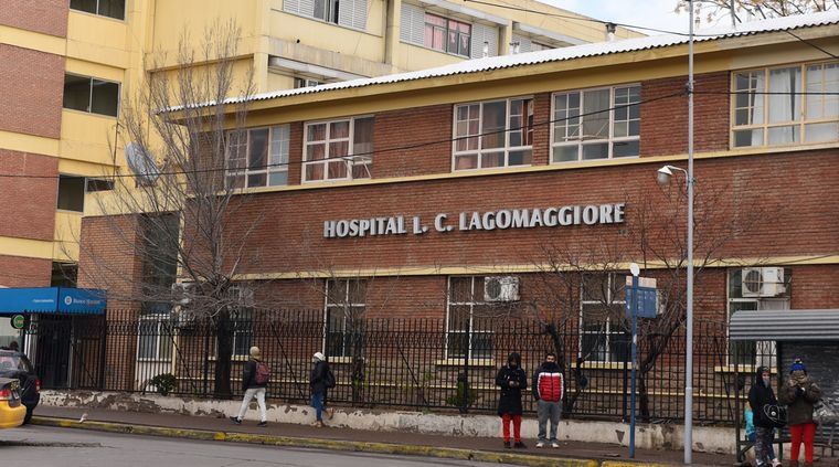 El joven apuñalado quedó internado en el hospital Lagomaggiore. Foto: ALF PONCE MERCADO / MDZ