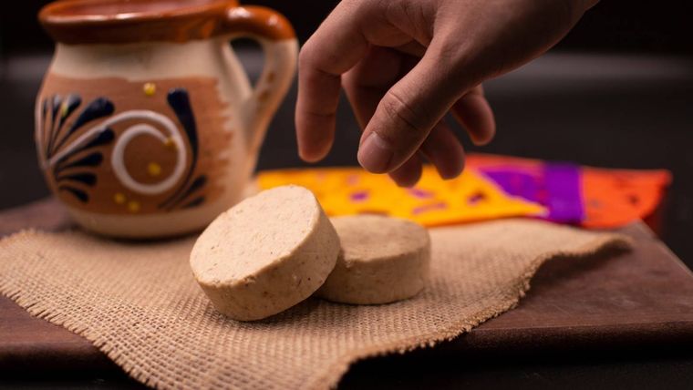 Este mazapán casero, una receta mexicana, te encantará por su fácil elaboración y su exquisito sabor.