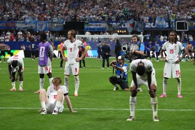 MDZol | Inglaterra derrotado